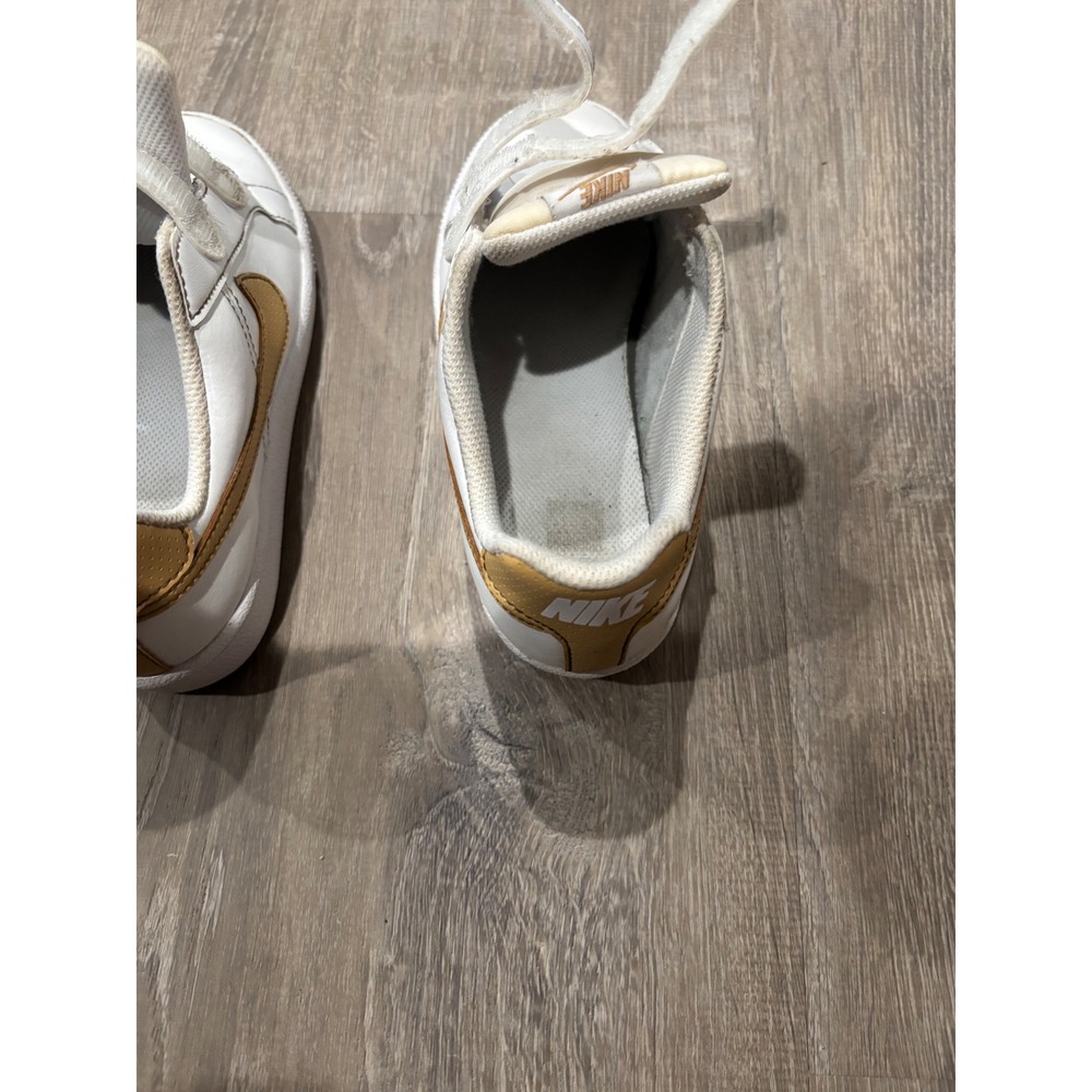 Nike Court Royale Sneakers White Gold Hook and Loop Strap Youth Size 1.5 - Picture 6 of 8